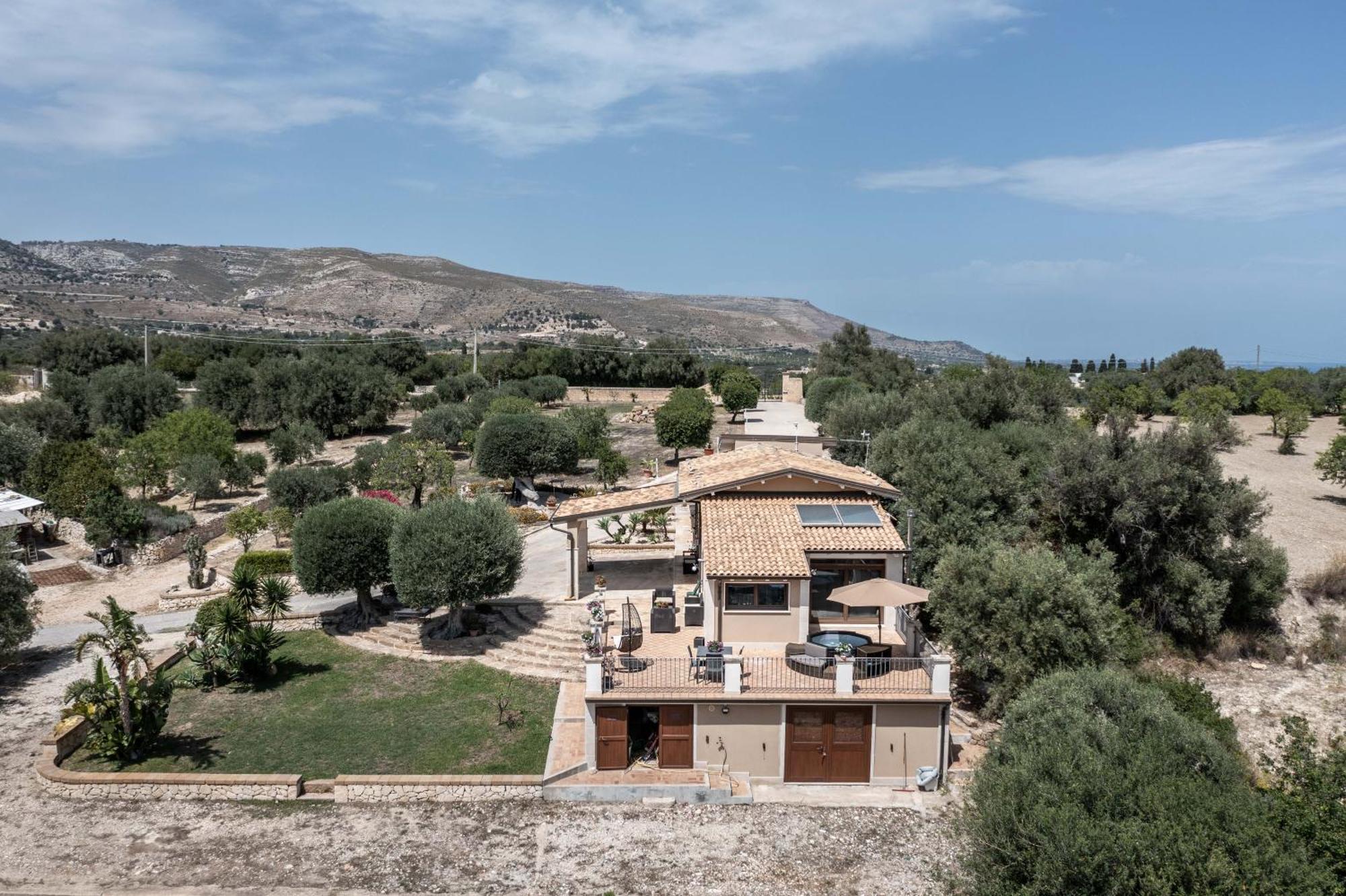 Villa Badessa 노토 외부 사진
